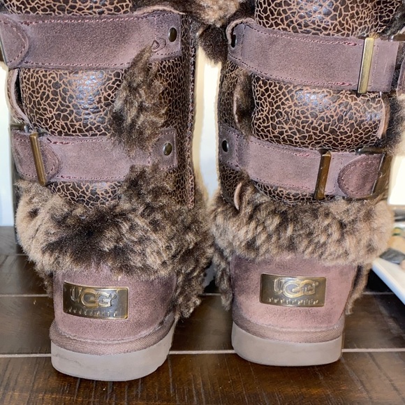 Rare!! UGG Skylah Brown Bomber Leather Faux Fur Boots Size 6 - Picture 8 of 15